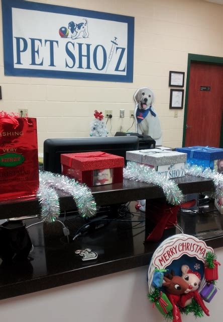 Pet shotz - Corporate Offices and Production 180 Commerce Boulevard Frankfort, Kentucky 40601 Toll Free: 1-800-735-5251 Local: (502) 234-5300 Fax: (502) 234-5900 Email: [email protected]